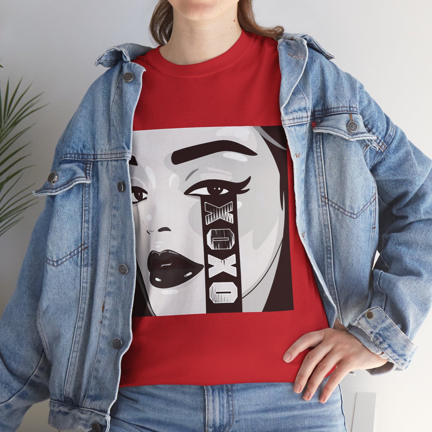 XOXO Stylish Graphic Tee