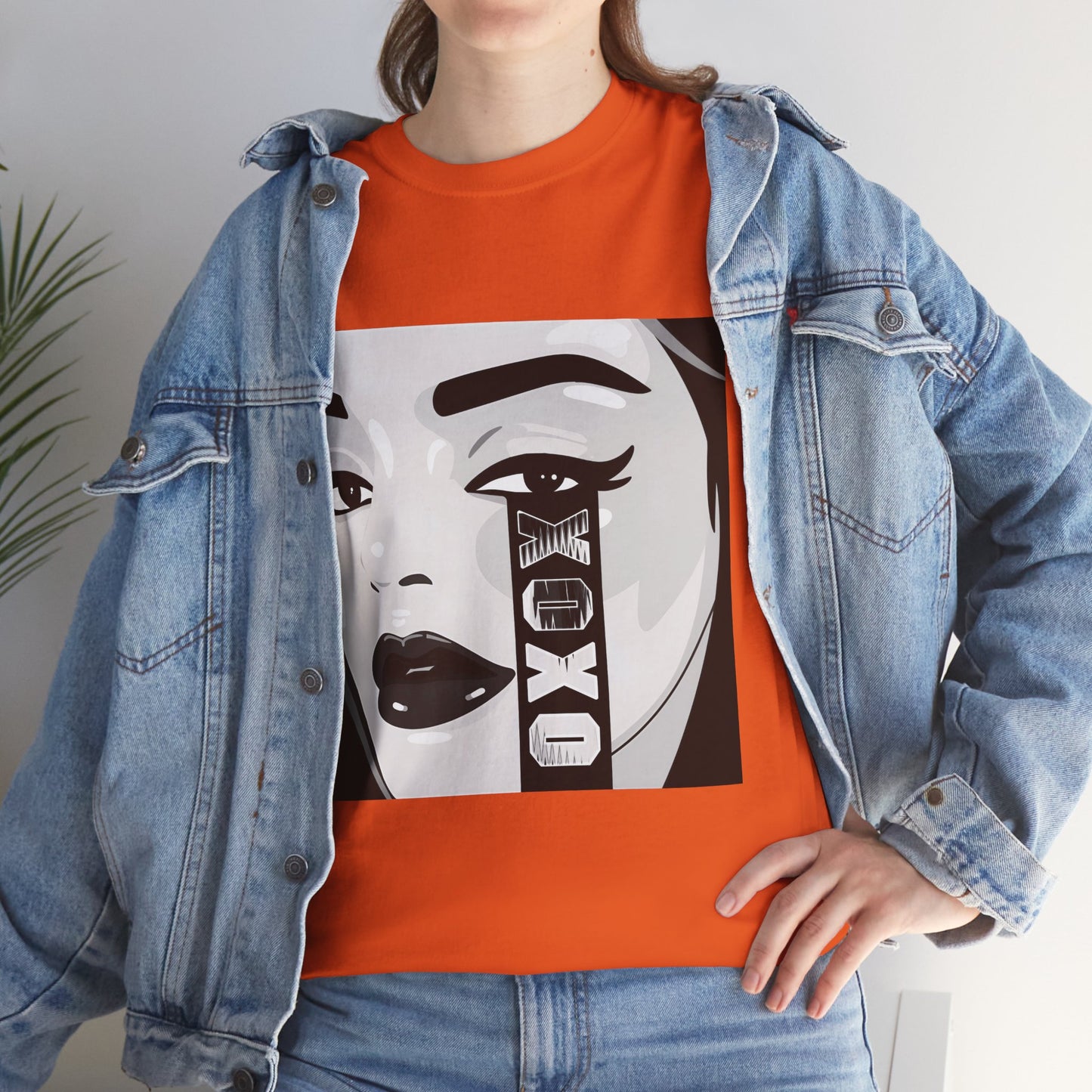 XOXO Stylish Graphic Tee