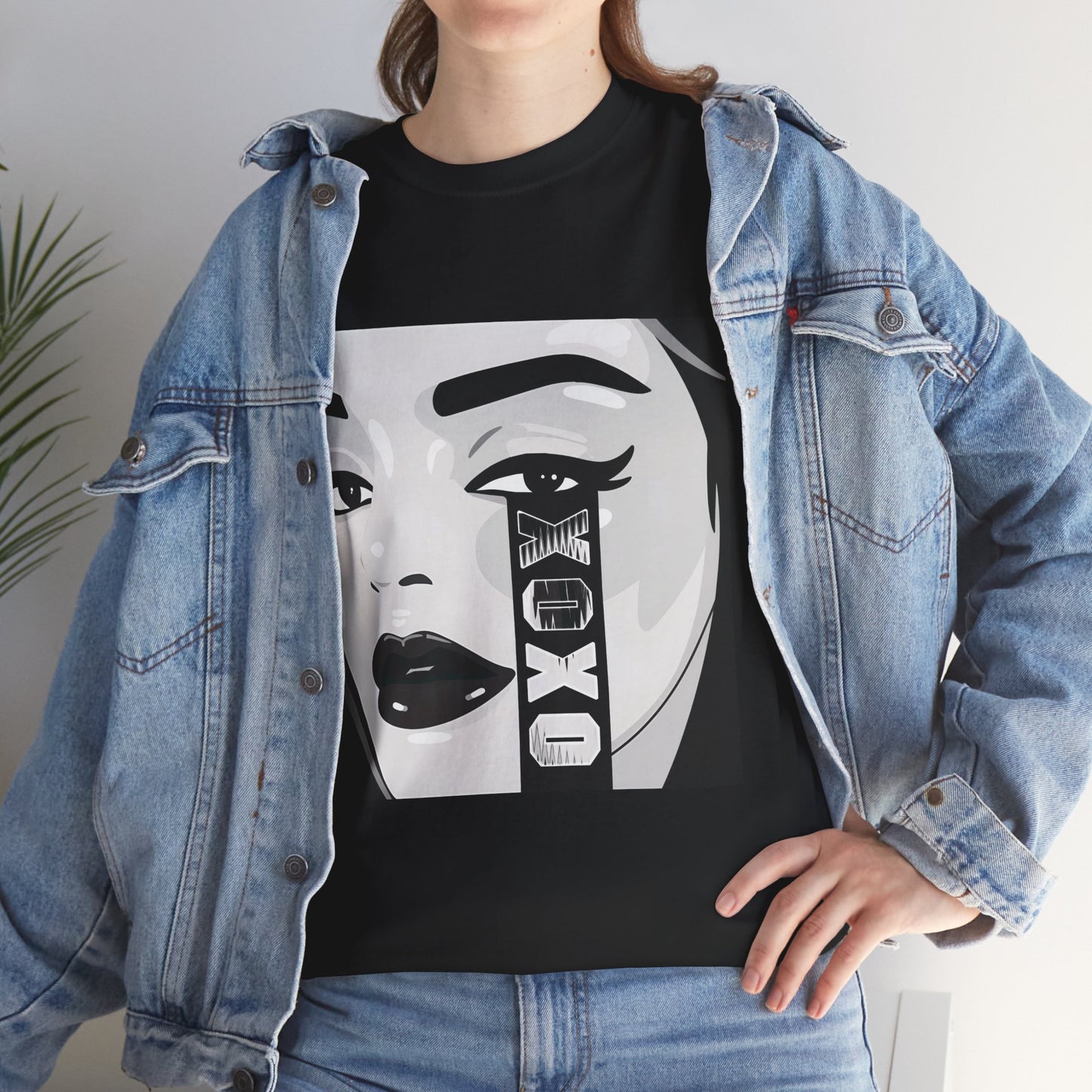 XOXO Stylish Graphic Tee