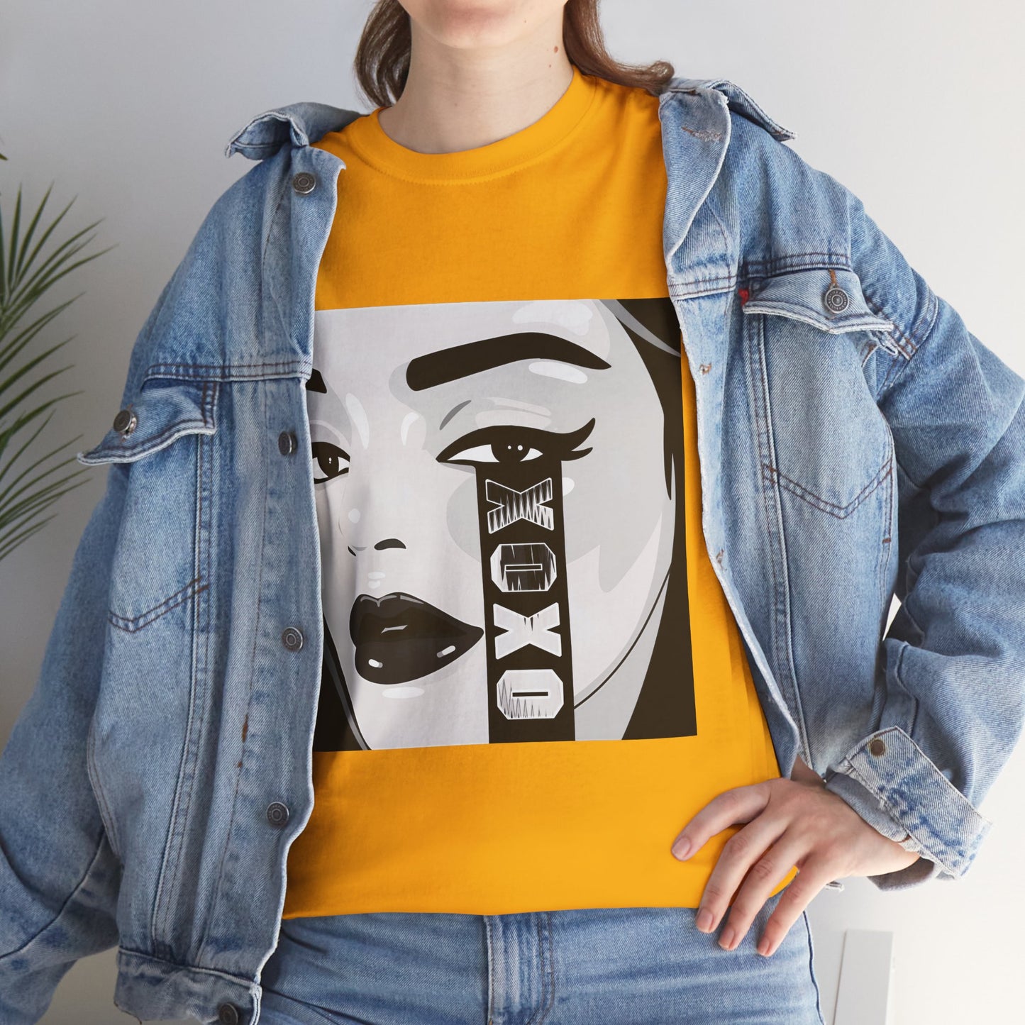 XOXO Stylish Graphic Tee